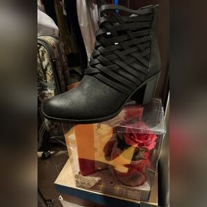 Arizona Jean Co. Ankle Boots